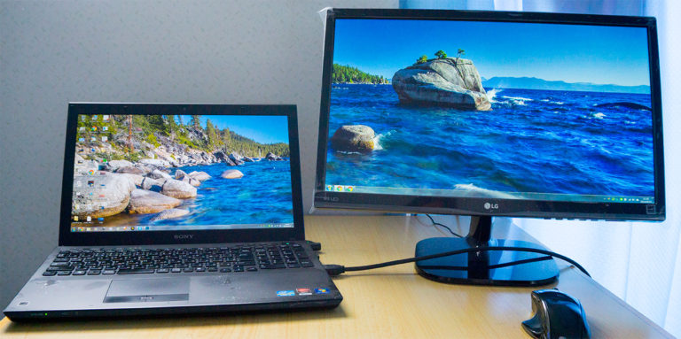 【Win10対応】デュアルディスプレイ環境で別々の壁紙を設定する方法 ～ ダウンロードから設定まで ～